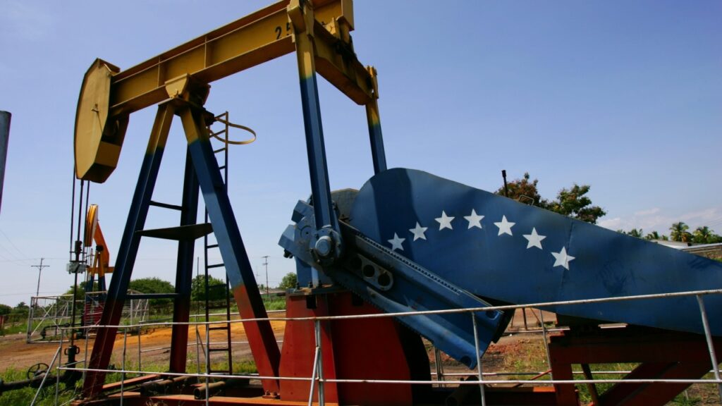 Venezuela-Lagunillas-18-03-2015- An oil extraction pumps are seen at oil fiel in Lagunillas.